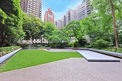 220 E 65th Street #11-J, New York City, NY 10065 - Photo 17
