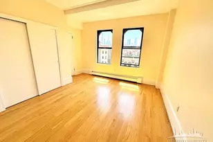 147 W 79th St, New York City, NY 10024 - Photo 3