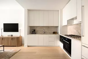 15 W 61st St, New York, NY 10023 - Photo 3