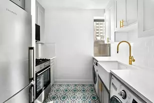 448 E 88th St, New York City, NY 10128 - Photo 3