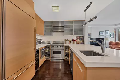 462 W 58th Street #6B, New York, NY 10019 - Photo 7