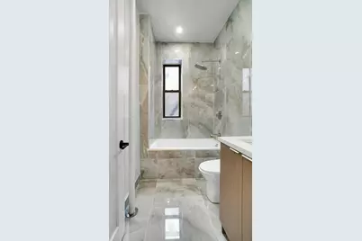24-65 38th Street #C6, Astoria, NY 11103 - Photo 5