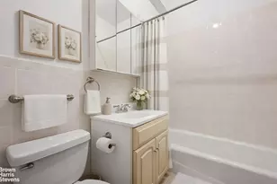 186 E 2nd St, New York, NY 10009 - Photo 5