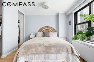 220 E 57th St, New York, NY 10022 - Photo 7