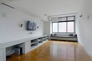 372 5th Ave, New York City, NY 10018 - Photo 3