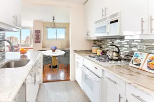530 E 72nd St, New York, NY 10021 - Photo 7