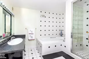 530 E 72nd St, New York, NY 10021 - Photo 11