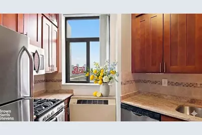 303 E 43rd Street #25C, New York, NY 10017 - Photo 3