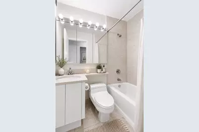 250 E 40th Street #18C, New York City, NY 10016 - Photo 5