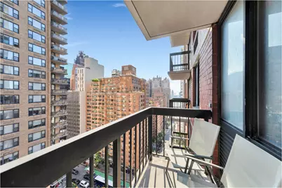 250 E 40th Street #18C, New York City, NY 10016 - Photo 3
