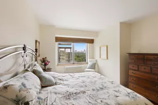301 W 57th St, New York, NY 10019 - Photo 5