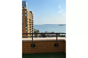 200 Rector Pl, New York City, NY 10280 - Photo 11