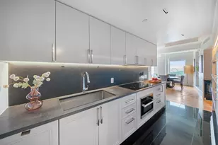 160 Central Park S, New York City, NY 10019 - Photo 7