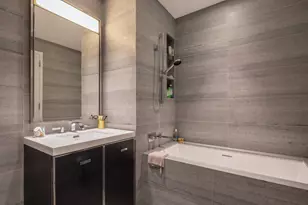 252 South St, New York City, NY 10002 - Photo 5