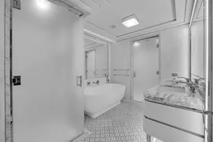 303 Park Ave, New York City, NY 10022 - Photo 13