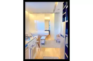 110 Thompson St, New York, NY 10012 - Photo 3