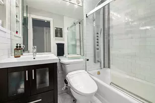 222 W 14th St, New York City, NY 10011 - Photo 3