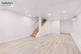 410 W 47th St, New York, NY 10036 - Photo 25