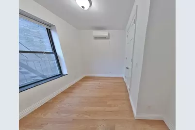 749 9th Avenue #206, New York, NY 10019 - Photo 5
