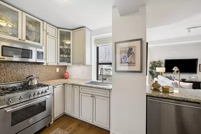 339 E 58th Street #7CD, New York City, NY 10022 - Photo 11