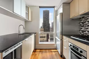 350 W 42nd St, New York City, NY 10036 - Photo 3