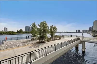 25 Sutton Place S #5F, New York City, NY 10022 - Photo 23