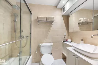 300 Rector Place #2H, New York City, NY 10280 - Photo 5