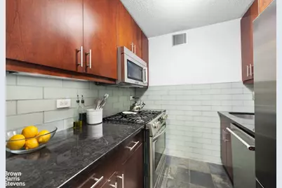 300 Rector Place #2H, New York City, NY 10280 - Photo 3