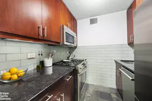 300 Rector Pl, New York City, NY 10280 - Photo 3