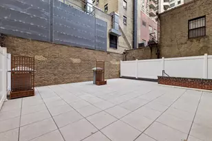 225 E 46th St, New York, NY 10017 - Photo 7