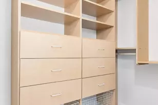 365 W 20th St, New York City, NY 10011 - Photo 9