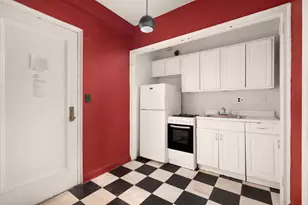 410 W 24th St, New York City, NY 10011 - Photo 7