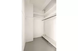 410 W 24th St, New York City, NY 10011 - Photo 9