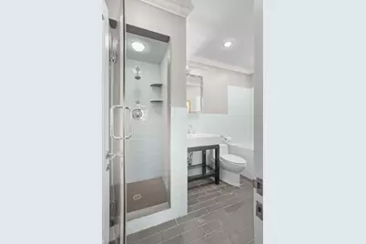 530 E 76th Street #19C, New York City, NY 10021 - Photo 7