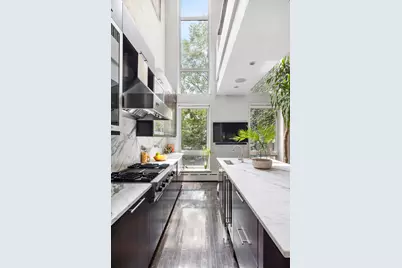 262 W 25th Street #2, New York, NY 10001 - Photo 3