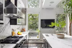 262 W 25th St, New York, NY 10001 - Photo 3