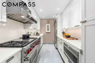 211 W 71st St, New York City, NY 10023 - Photo 5
