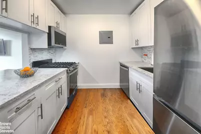 420 E 58th Street #18C, New York City, NY 10022 - Photo 3