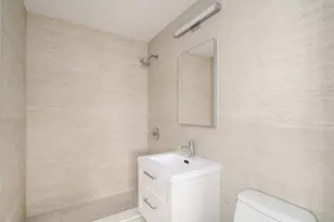 575 Main St, New York, NY 10044 - Photo 3