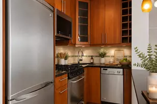 343 E 74th St, New York City, NY 10021 - Photo 3