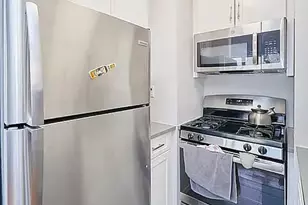 337 W 43rd St, New York City, NY 10036 - Photo 5
