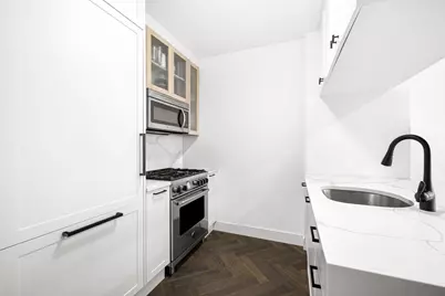 11-12 44th Drive #3C, New York City, NY 11101 - Photo 5
