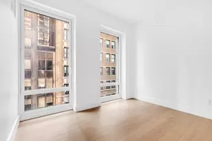 15 W 61st St, New York, NY 10023 - Photo 9