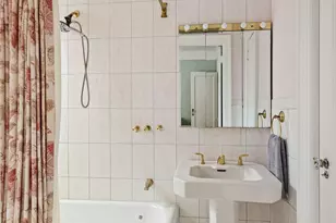 230 W 105th St, New York City, NY 10025 - Photo 9