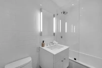 200 E 62nd Street #5D, New York, NY 10065 - Photo 9