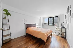 301 W 110th St, New York City, NY 10026 - Photo 9