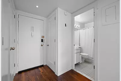 301 W 110th Street #4V, New York City, NY 10026 - Photo 7