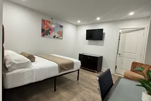 45 W 81st St, New York City, NY 10024 - Photo 3