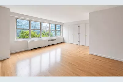155 W 68th Street #404, New York, NY 10023 - Photo 19