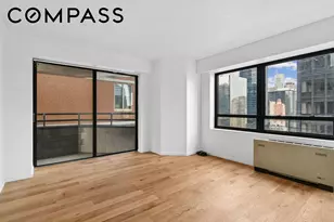 240 E 47th St, New York City, NY 10017 - Photo 5